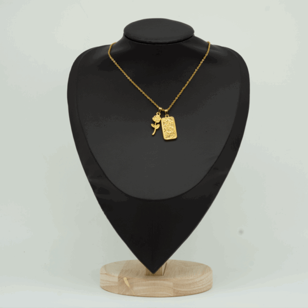 Collana Rosa fiorita