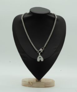 Collana con lettera componibile